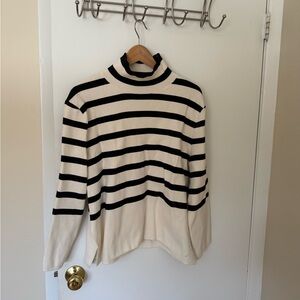 H&M Black and White Striped Women's Sweater